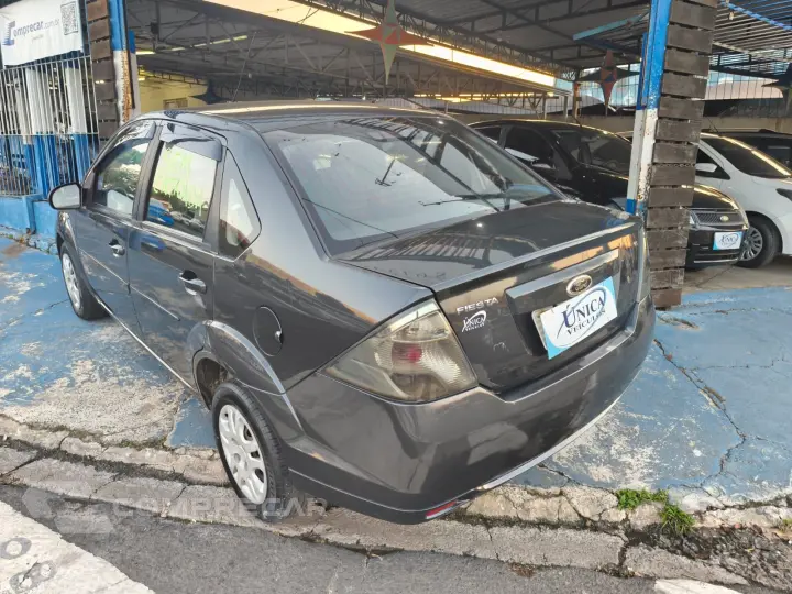 FIESTA 1.6 Rocam Sedan 8V