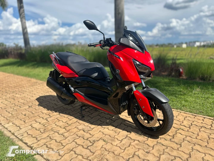 XMAX 250