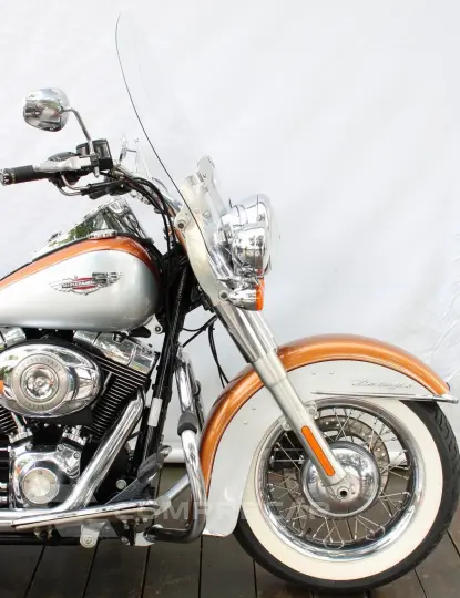 HARLEY-DAVIDSON SOFTAIL DELUXE