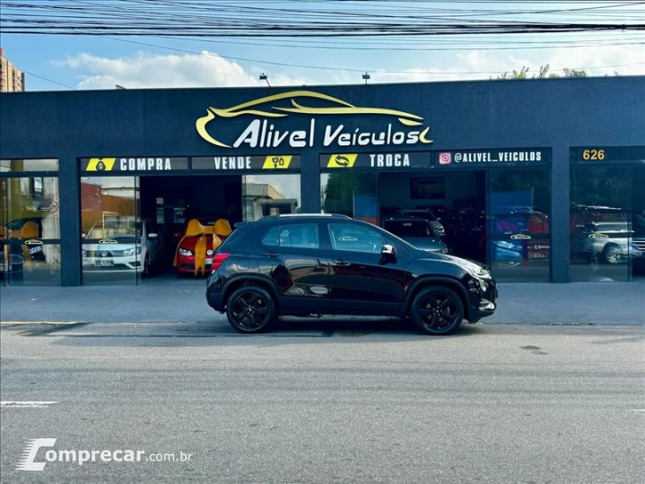 TRACKER 1.4 16V Turbo Midnight