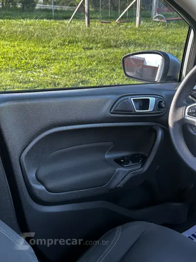 FIESTA 1.6 SE Plus Sedan 16V