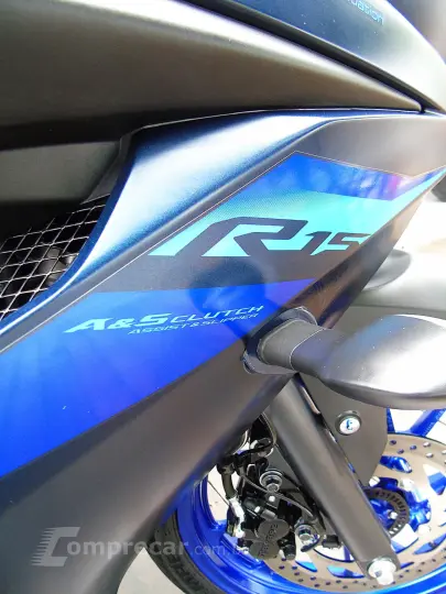YAMAHA YZF R15 ABS