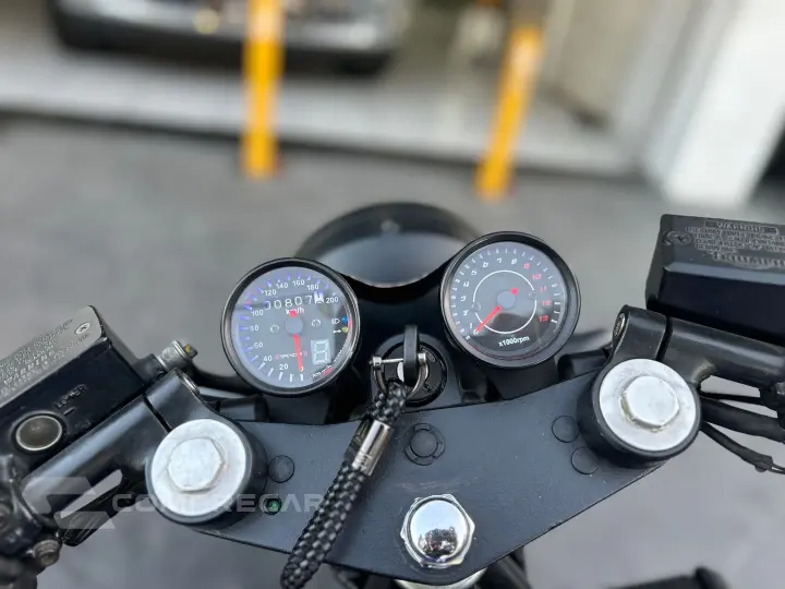 Trophy 1200