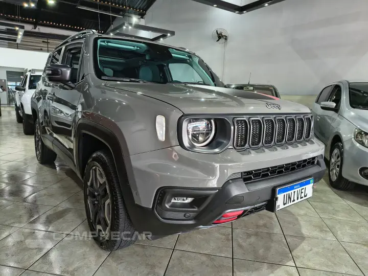 RENEGADE TRAILHAWK  4X4