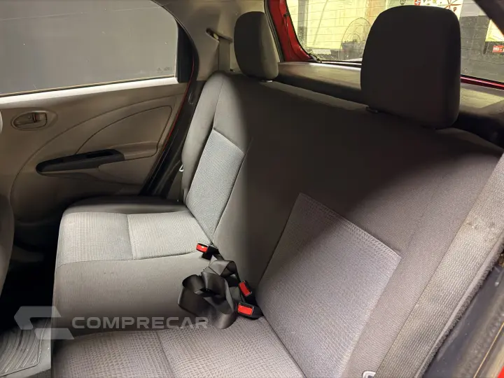ETIOS 1.3 XS 16V FLEX 4P MANUAL