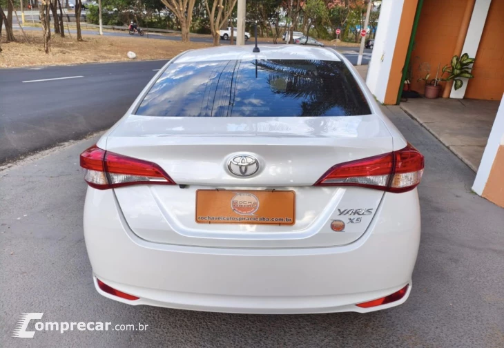 Yaris Sedan 1.5 16V 4P FLEX XS CONNECT MULTIDRIVE AUTOMÁTICO
