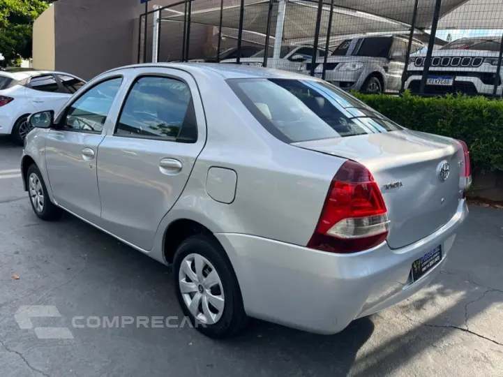 ETIOS 1.5 X Sedan 16V