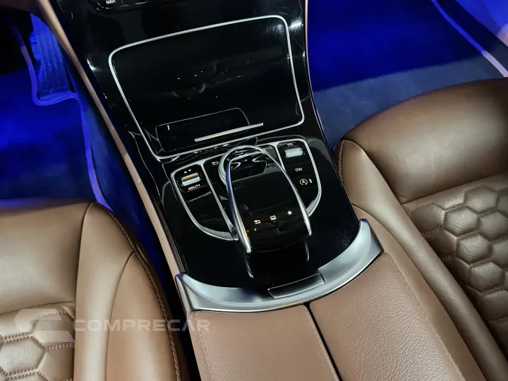 C 180 1.6 CGI AVANTGARDE 16V TURBO GASOLINA 4P AUTOMÁTICO