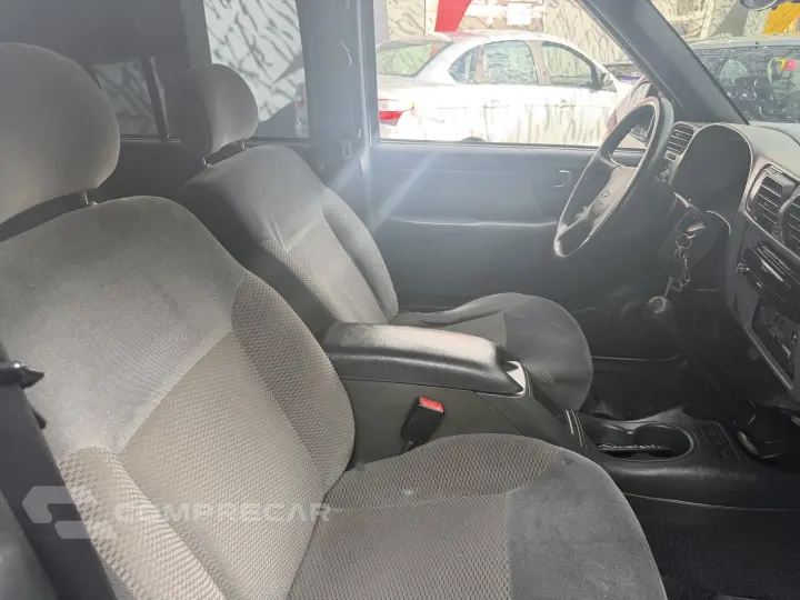 S10 2.4 MPFI RODEIO 4X2 CD 8V FLEX 4P MANUAL