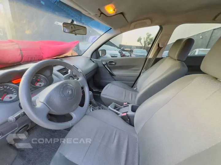 Megane Sedan 1.6 16V 4P FLEX EXPRESION