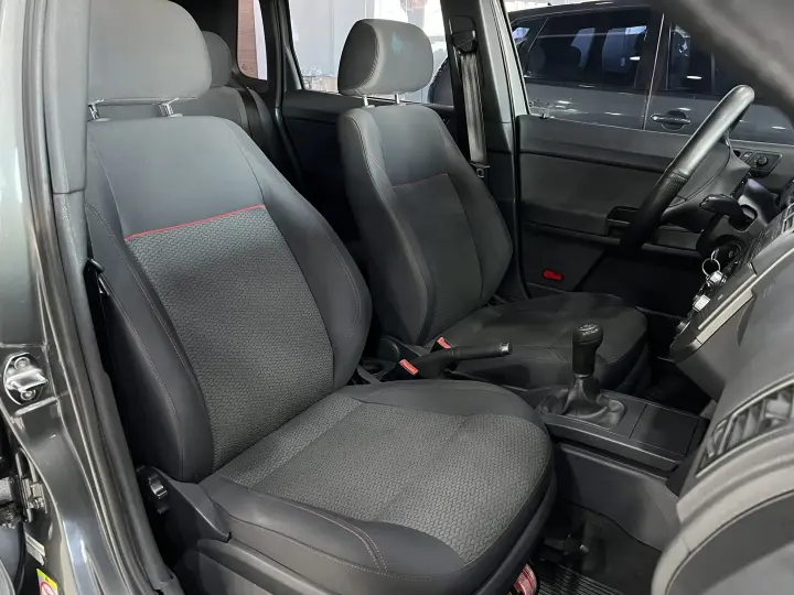 POLO 1.6 MI SPORTLINE 8V FLEX 4P MANUAL