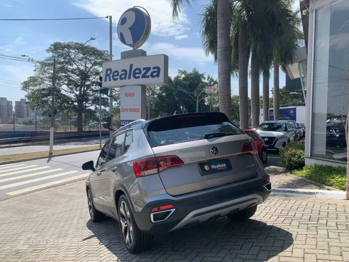 TAOS Highline 1.4 250 TSI Flex Aut.