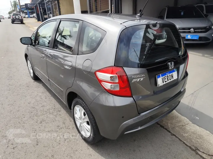 FIT 1.4 LX 16V