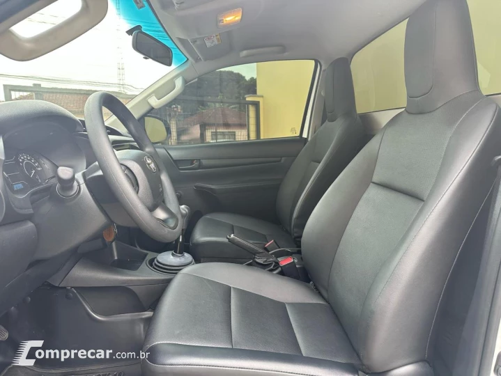 HILUX 2.4 4X4 CS 8V