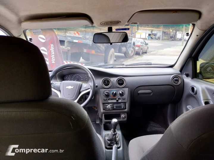 CELTA 1.0 MPFI Life 8V