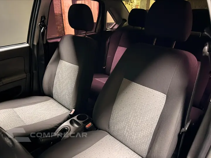 FIESTA 1.6 ROCAM SEDAN 8V FLEX 4P MANUAL