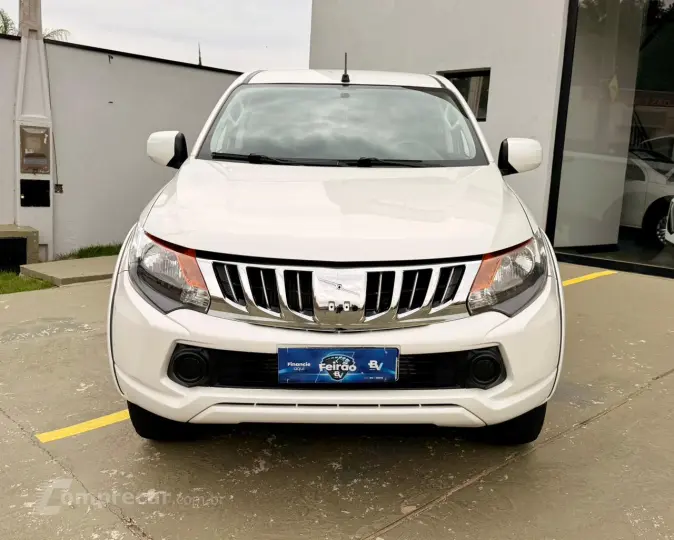 L200 TRITON 2.4 16V Turbo Sport GLS CD 4X4