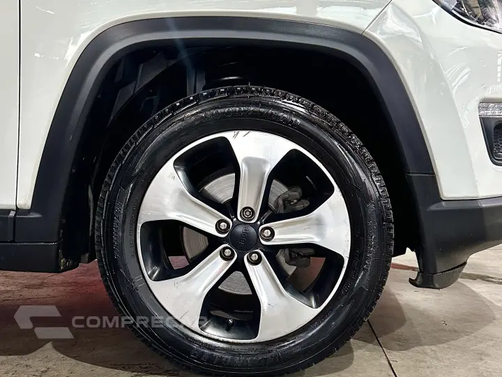 COMPASS 2.0 16V FLEX LONGITUDE AUTOMÁTICO