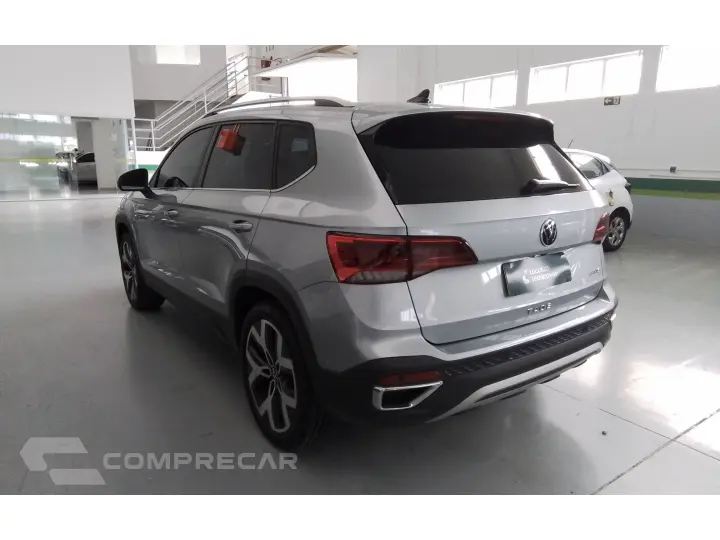 TAOS 1.4 250 TSI TOTAL FLEX HIGHLINE AUTOMÁTICO