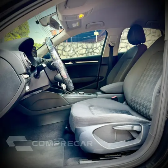 A1 1.4 TFSI Attraction 16V