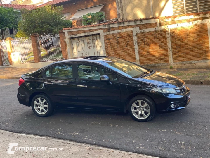 Civic Sedan EXS 1.8/1.8 Flex 16V Aut. 4p