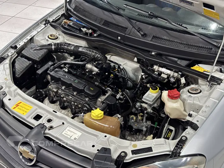 CELTA 1.0 MPFI Life 8V