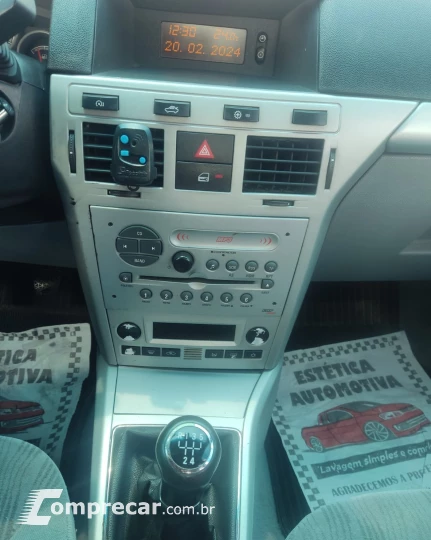 VECTRA 2.0 MPFI Elegance 8V