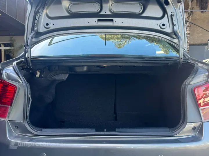 CITY 1.5 LX Sedan 16V