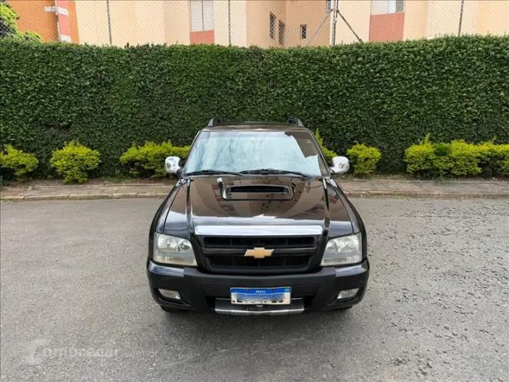 S10 2.4 MPFI Executive 4X2 CD 8V