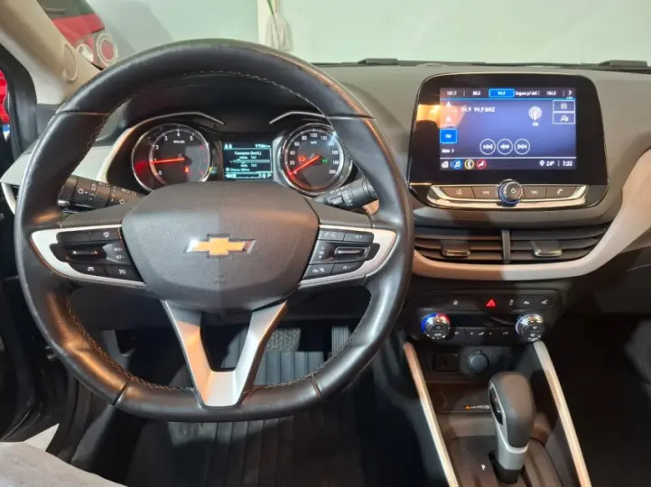 ONIX 1.0 Turbo Plus Premier