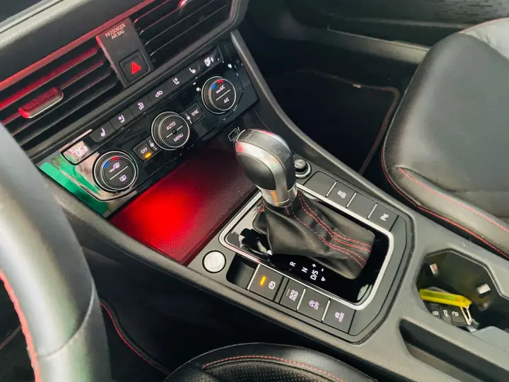 JETTA 2.0 350 TSI GLI