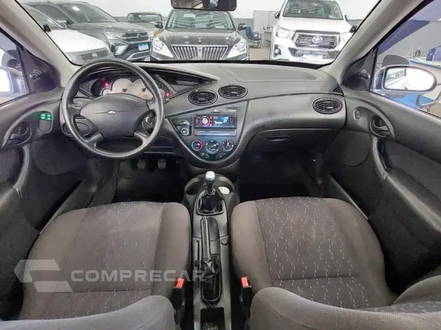 FOCUS HATCH - 1.6 8V 4P MANUAL