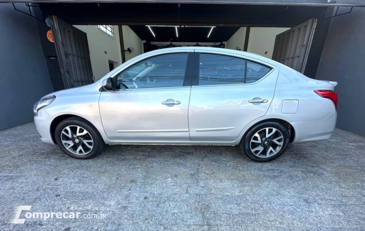 VERSA 1.6 16V Unique