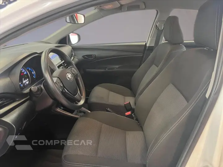 YARIS 1.3 16V FLEX XL LIVE MULTIDRIVE