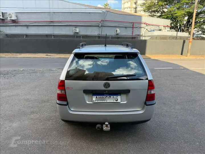 PARATI 1.6 MI Track & Field 8V G.III