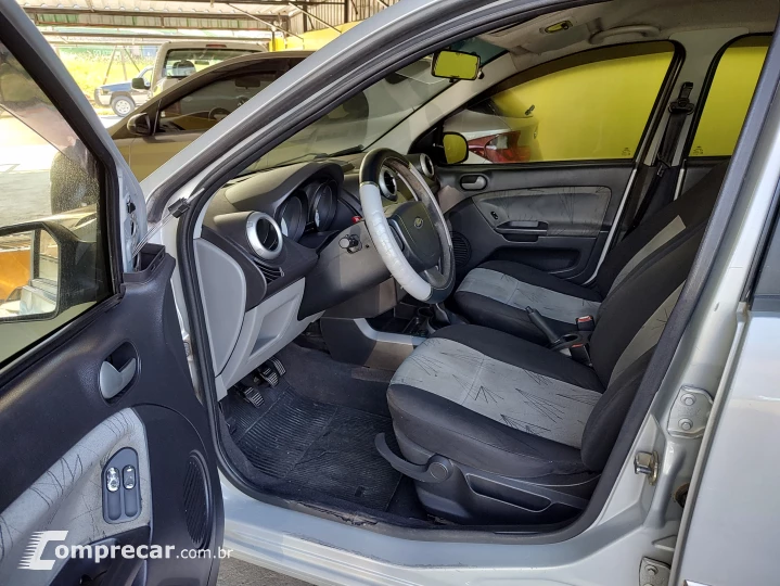 FIESTA 1.6 MPI 8V