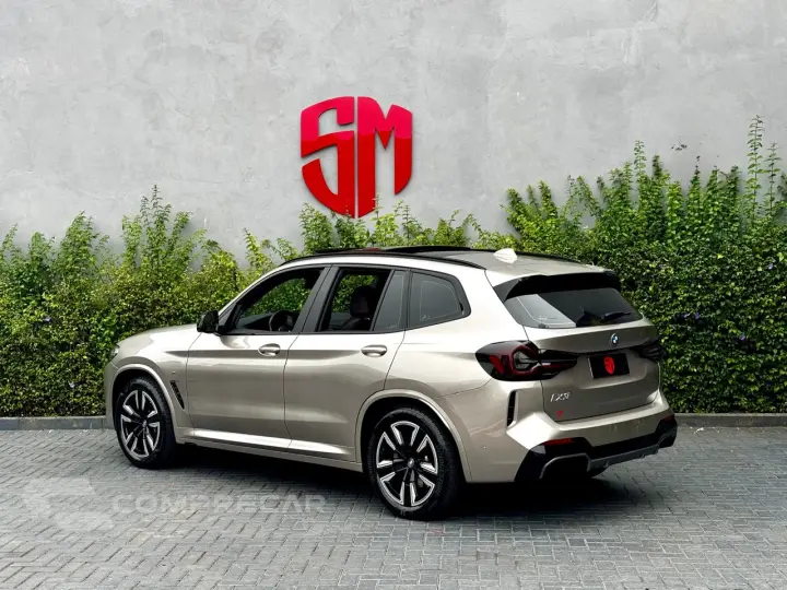 IX3 M Sport