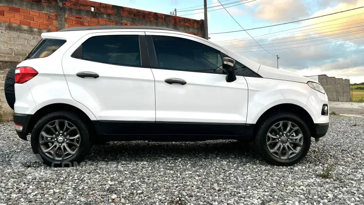 ECOSPORT 1.6 Freestyle 8V