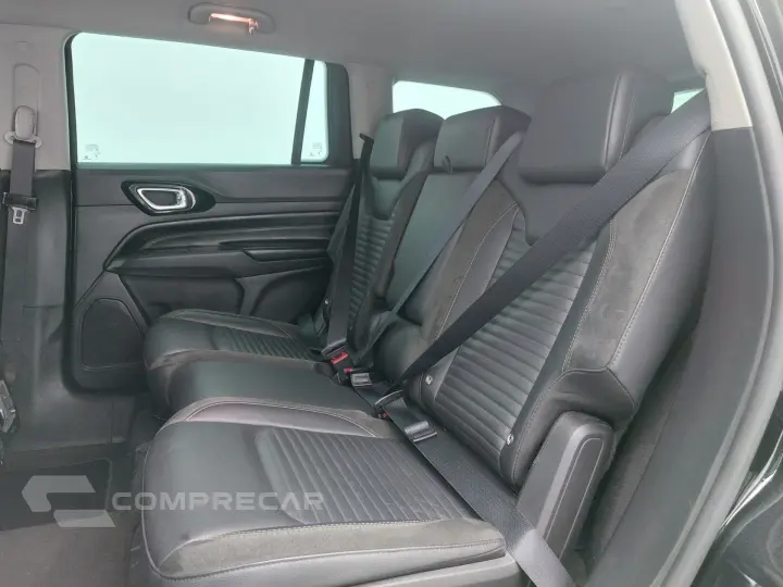 COMMANDER 1.3 T270 TURBO FLEX LIMITED AT6