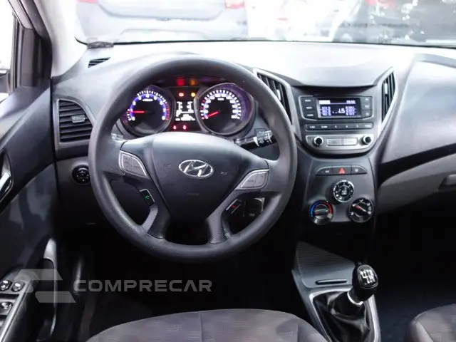HB20S - 1.6 COMFORT PLUS 16V 4P MANUAL
