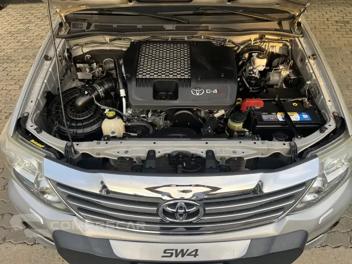 HILUX SW4 3.0 SRV 4X4 7 LUGARES 16V TURBO INTERCOOLER DIESEL