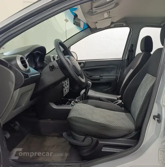 FIESTA 1.0 MPI Hatch 8V