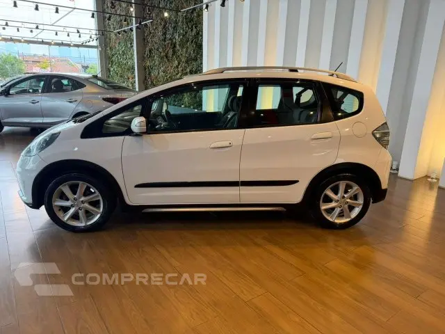 FIT - 1.5 TWIST 16V 4P MANUAL