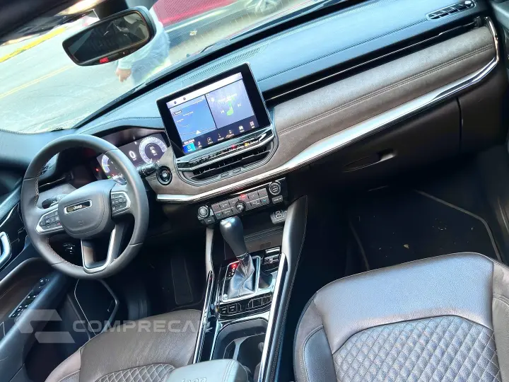 COMMANDER 1.3 T270 TURBO FLEX OVERLAND AT6