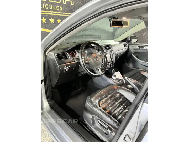 JETTA 2.0 TSI HIGHLINE 200CV GASOLINA 4P TIPTRONIC