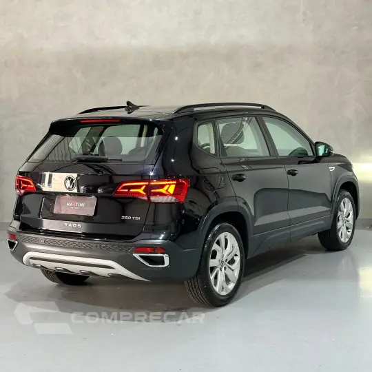 TAOS Comfortline 1.4 250 TSI Flex Aut.