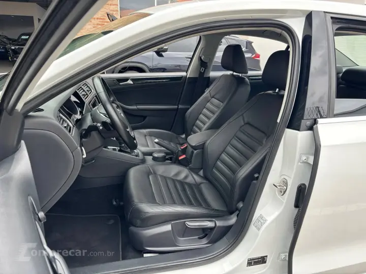 JETTA Highline 2.0 TSI 16V 4p Tiptronic