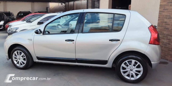 SANDERO