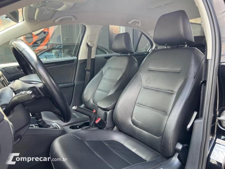 JETTA 2.0 TSI HIGHLINE 211CV GASOLINA 4P TIPTRONIC