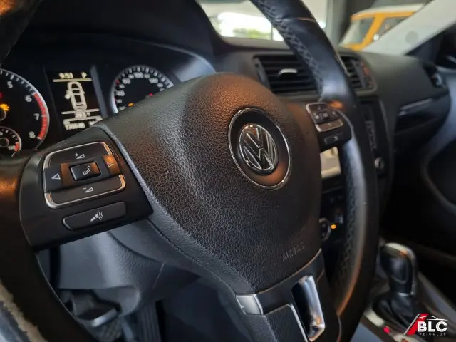 JETTA - 2.0 COMFORTLINE 4P TIPTRONIC